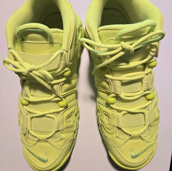 NIKE Air More Uptempo Volt - Picture 3 of 8
